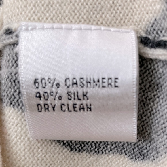 Vintage Cashmere/Silk Blend Cow Print Talbots Crewneck Sweater size L - Picture 7 of 8